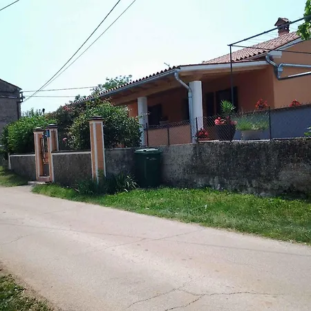 In - Istrien 8867 * Labin (Istria)